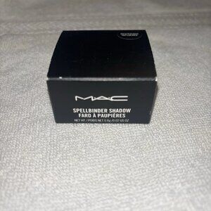 MAC Spellbinder Shadow Cosmic Clash